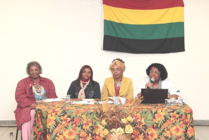 Semana da Mulher Negra promove debates, visibilidade e fortalecimento de identidades