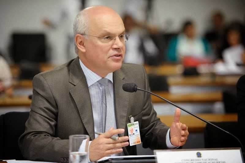 Presidente da FENAJ Celso Schroder vem a Campo Grande